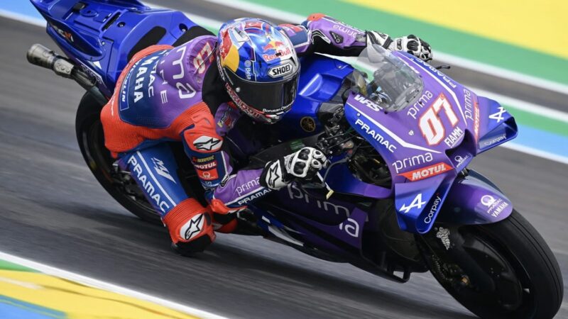Toprak Razgatlioglu struggles with Yamaha V4 during difficult Brazil Sprint
