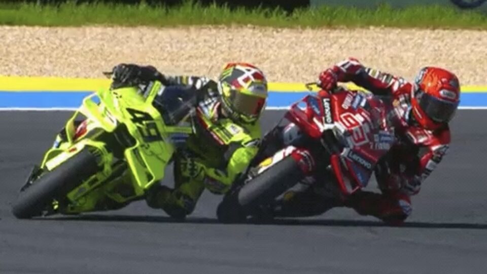 Marquez loses podium fight after grip issues in Brazil race