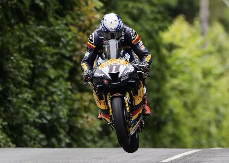 Cummins Joins Bathams AJN Racing for TT 2026 Superbike and Senior