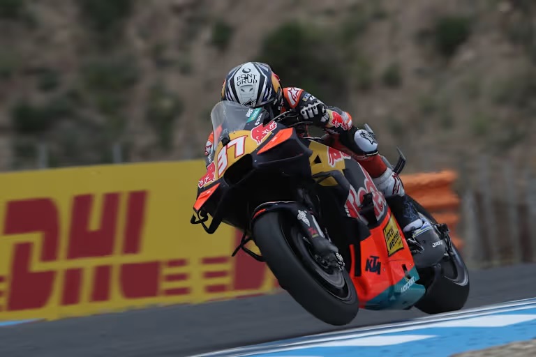 Acosta Takes Catalunya MotoGP Pole for KTM