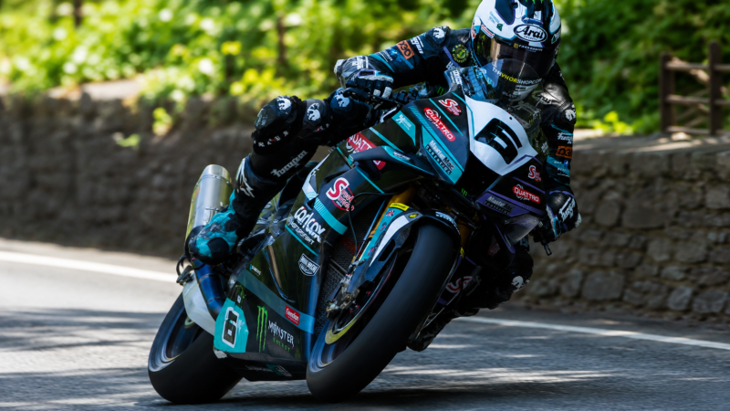 Hickman Tops Isle of Man TT Superbike Session As Three Riders Break 130mph