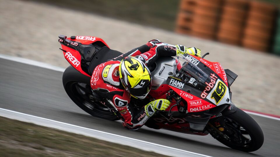 Bautista Fractures Ankle in FP3 and Misses Most WorldSBK Race 1
